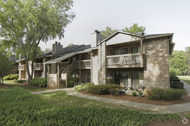 Building Photo - Haywood Pointe Apartments