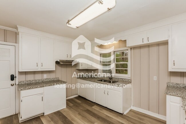 Photo - 3644 Meadow Ln