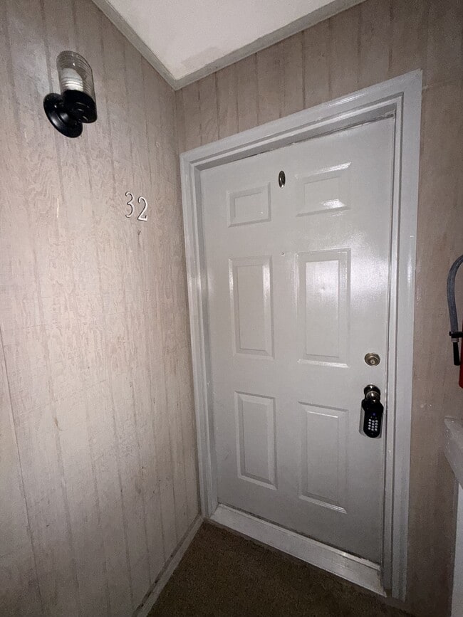 Building Photo - 3800 Guardian Ave