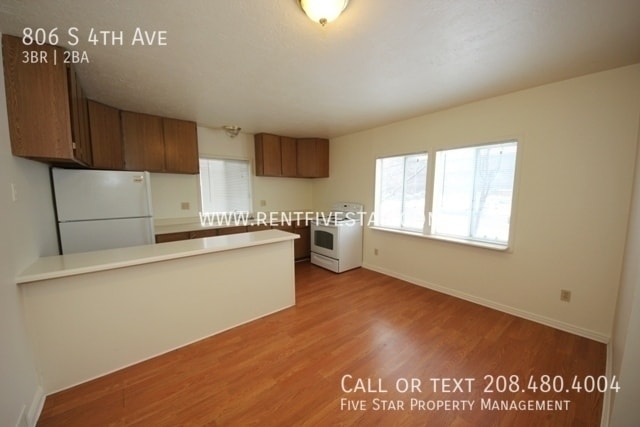 Photo - 806 S 4th Ave