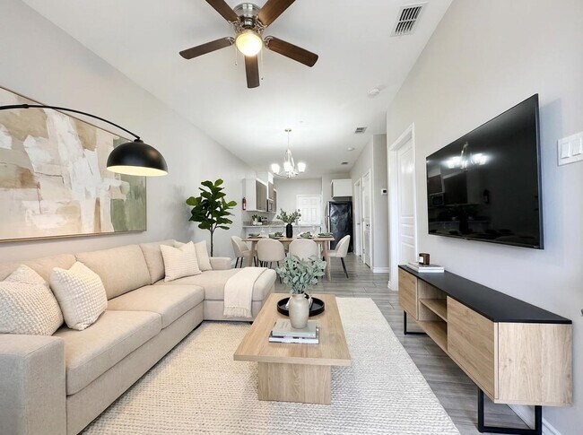 Photo - 5601 Cuenca Dr Unit B
