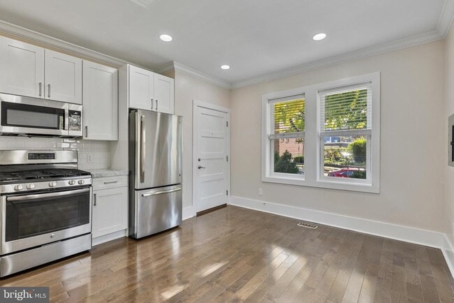 Photo - 1100 Holbrook Terrace NE Unidad 1