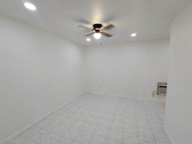 Photo - Spacious Home for Rent in Imperial!