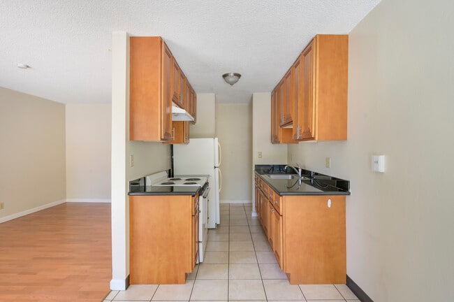 Photo - 2520 Hillegass Ave