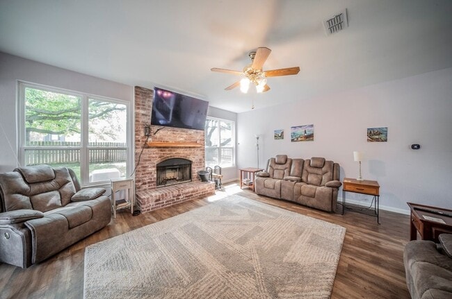 Photo - 7924 Ember Oaks Dr