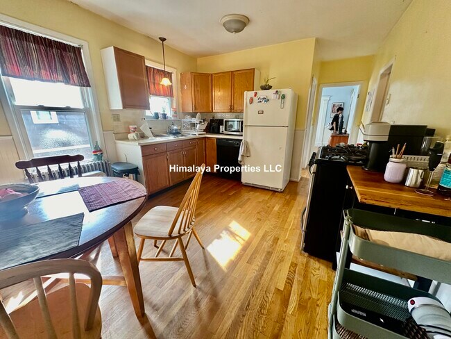 82 Quincy St Unidad 2