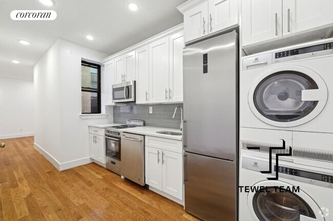 Building Photo - 102 W 138th St Rental