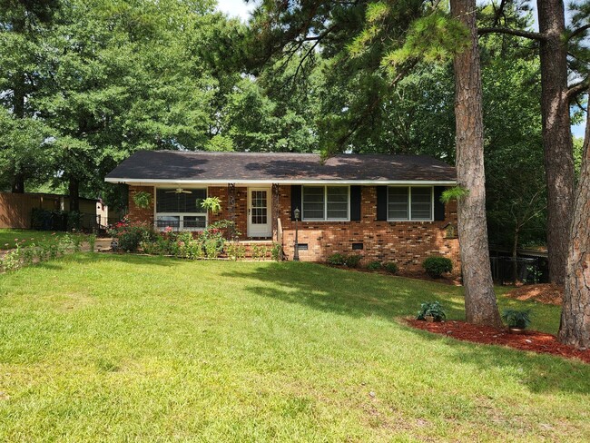 Building Photo - 3 Bedroom 2 Bath home in North Columbus