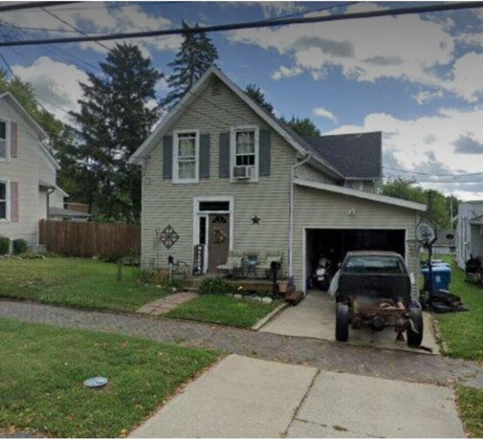 Photo - 447 W Tipton St Casa