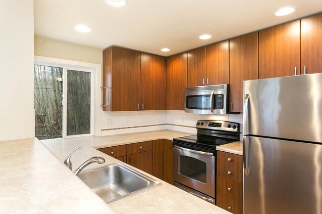 Photo - Mill Creek 3 Bedroom Corner unit Condo Unit E207