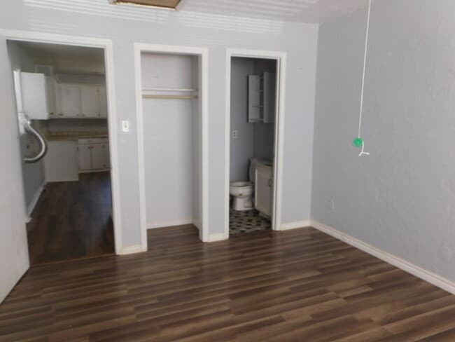 Photo - 1505 NW Lake Ave