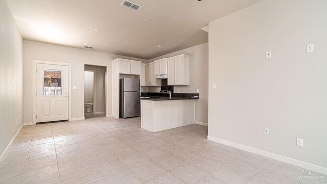 Photo - 9 W Fig Ave Unit 1