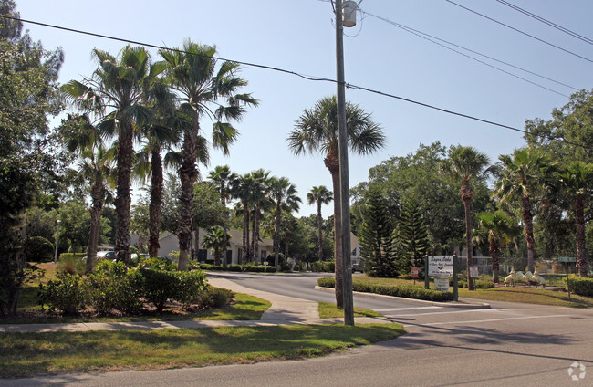 Building Photo - Bayou Oaks Rental