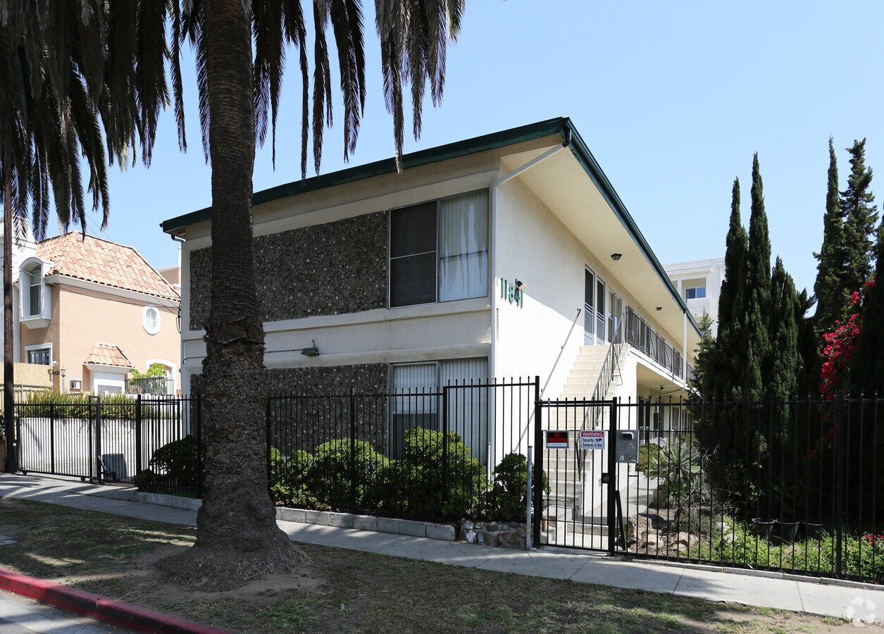 Photo - 11841 Avon Way