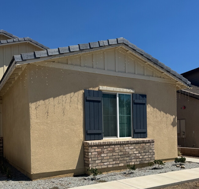 Building Photo - 34882 Kingsnake Ave Rental
