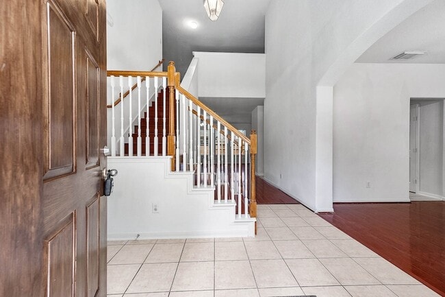 Photo - 2032 Creek Shore Ln