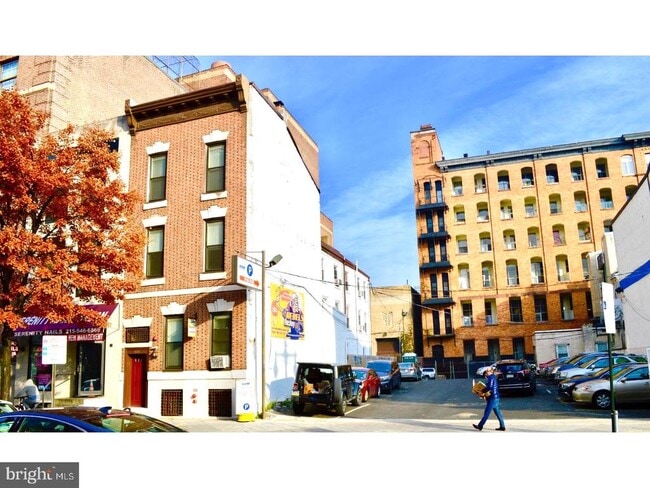 Building Photo - 415 S Broad St