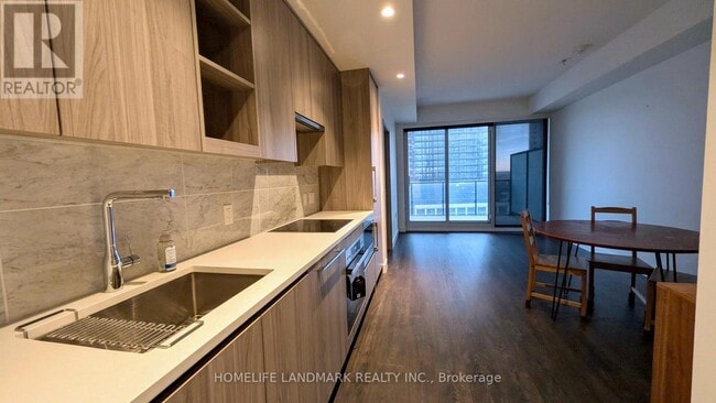 Photo - 95 McMahon Dr Unité 1110