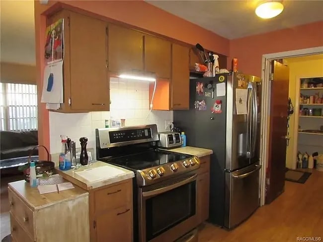 Photo - 15 S Harrison St