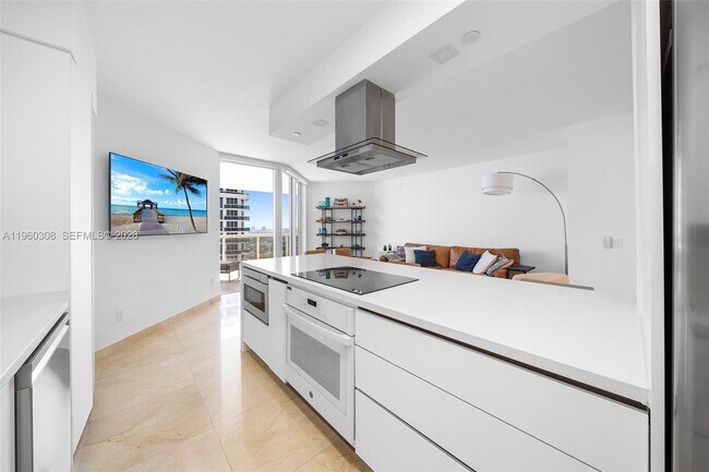 Photo - 4779 Collins Ave Unit 3804