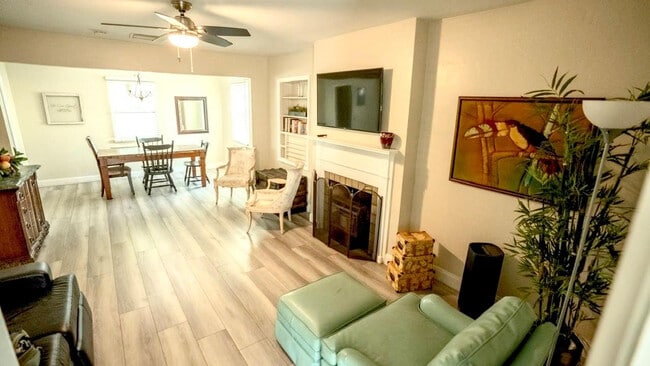 Photo - 332 S Swinton Ave