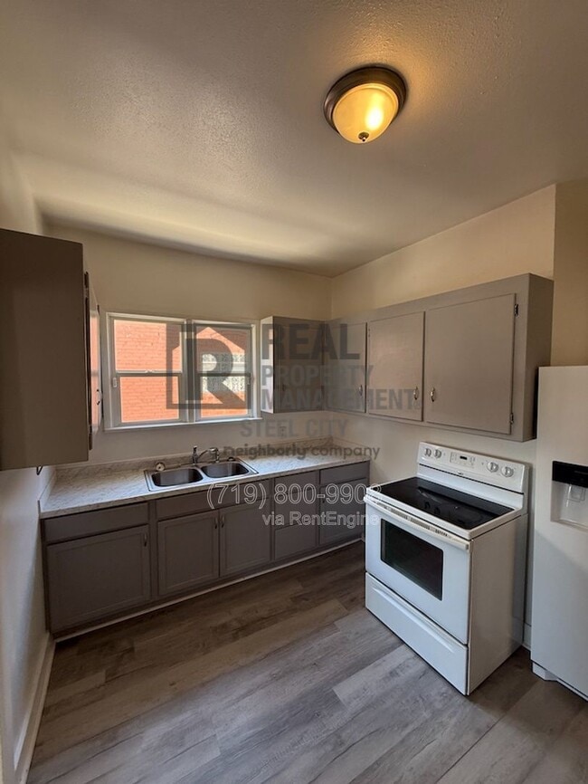 Photo - 1411 E Routt Ave