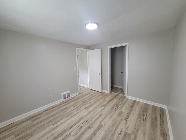 Photo - 152 Maywood Avenue Unit B