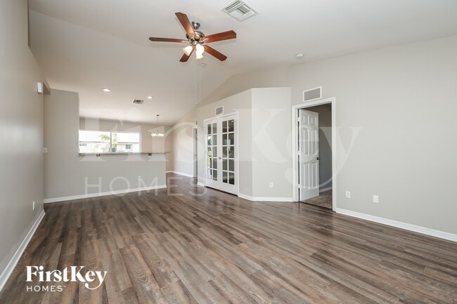 Photo - 316 SW 29th Ave