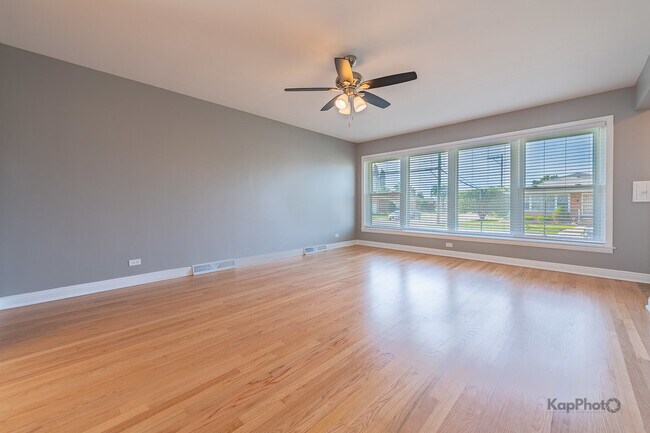 Photo - 8500 W Carmen Ave