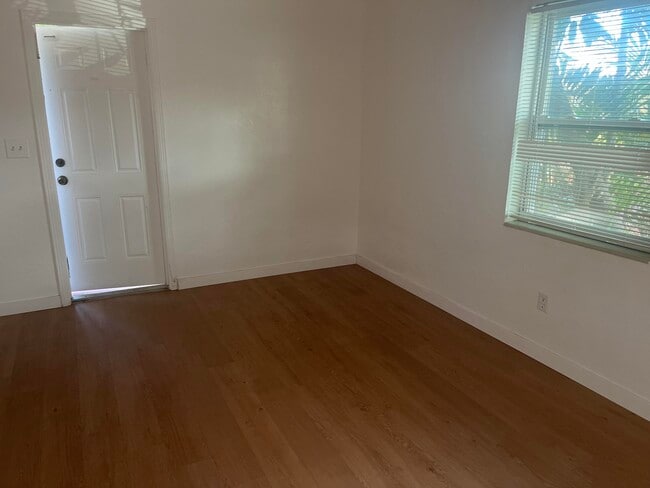 Photo - 505 N 20th Ave Unit Apt 1