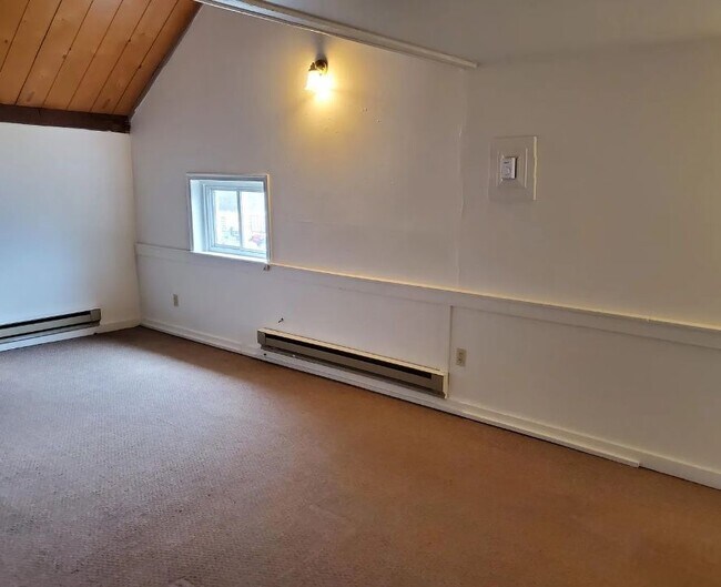 Photo - 20 Sawmill Rd