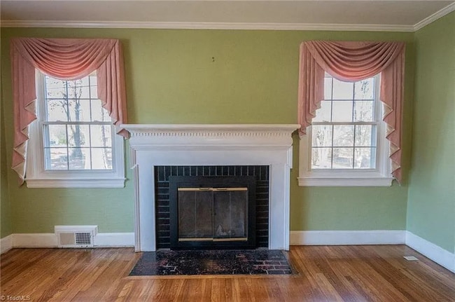 Building Photo - 208 Tremont Dr Rental