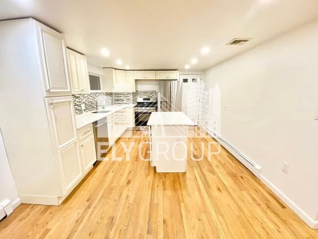 Photo - 96 Amherst Ave