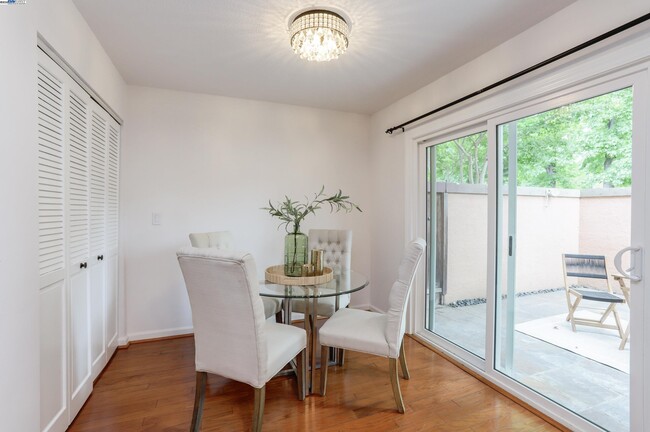Photo - 4428 Del Valle Pkwy