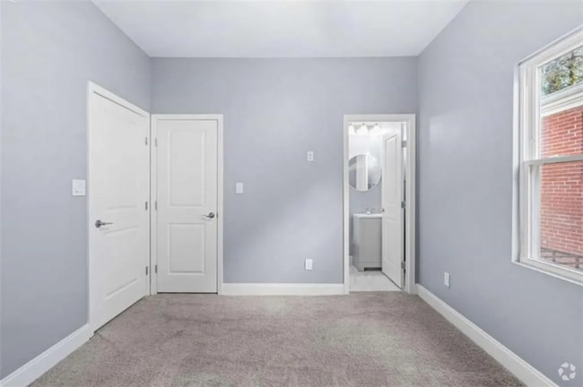 Building Photo - 609 Parsons St SW Rental