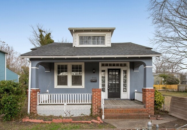 $2,000 / 3 br / 2.0 ba / 1,249 sqft - $2,000 / 3 br / 2.0 ba / 1,249 sqft Casa