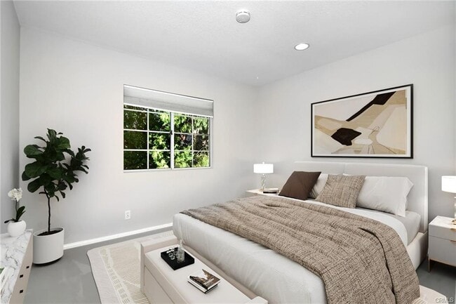 Photo - 4325 Oak Glen St