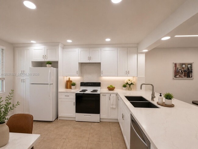 Photo - 13701 SW 12th St Unidad 103A