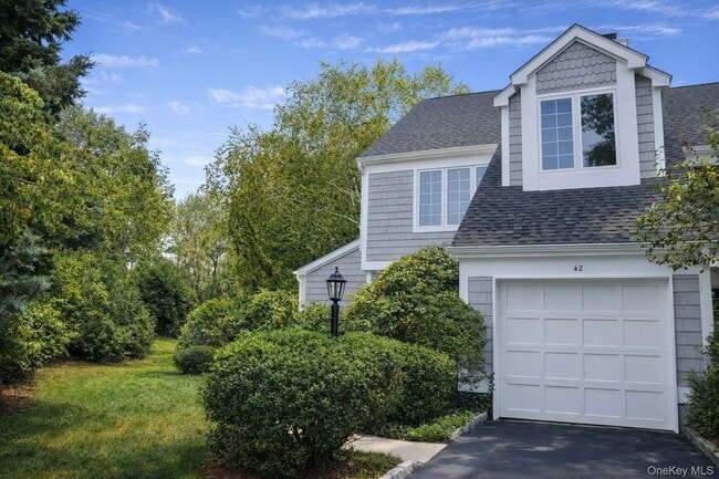 Photo - 42 Clarewood Dr