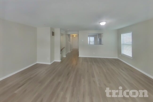 Photo - 4839 Limestone Ct