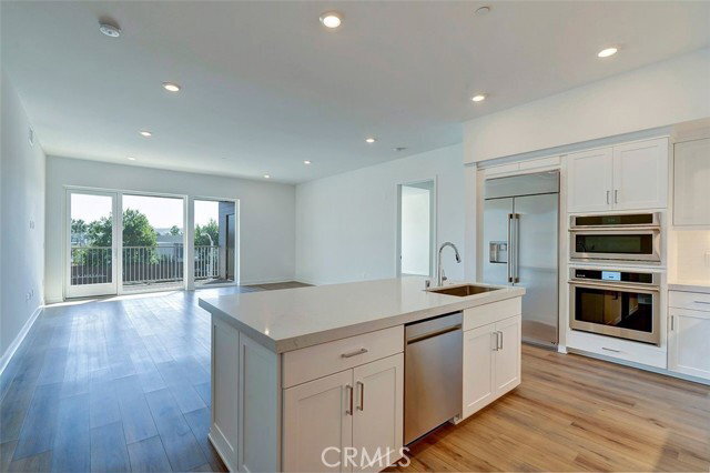 Photo - 4407 Rivington