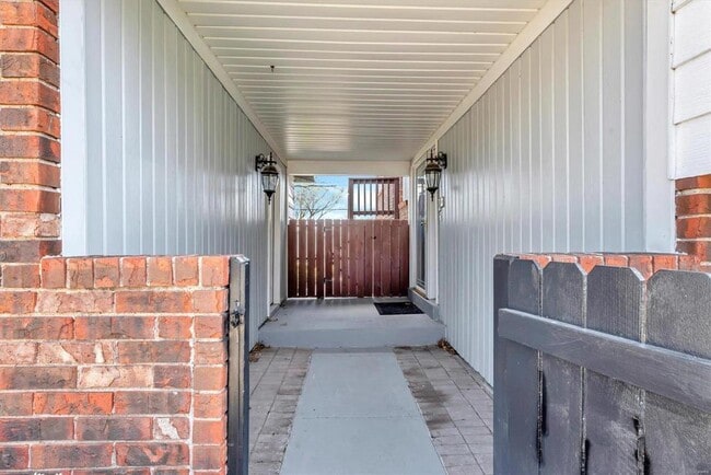 Photo - 5372 Chatfield Dr