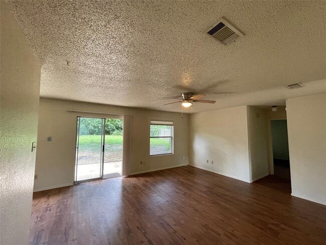 Photo - 2507 Sweet Clover Dr