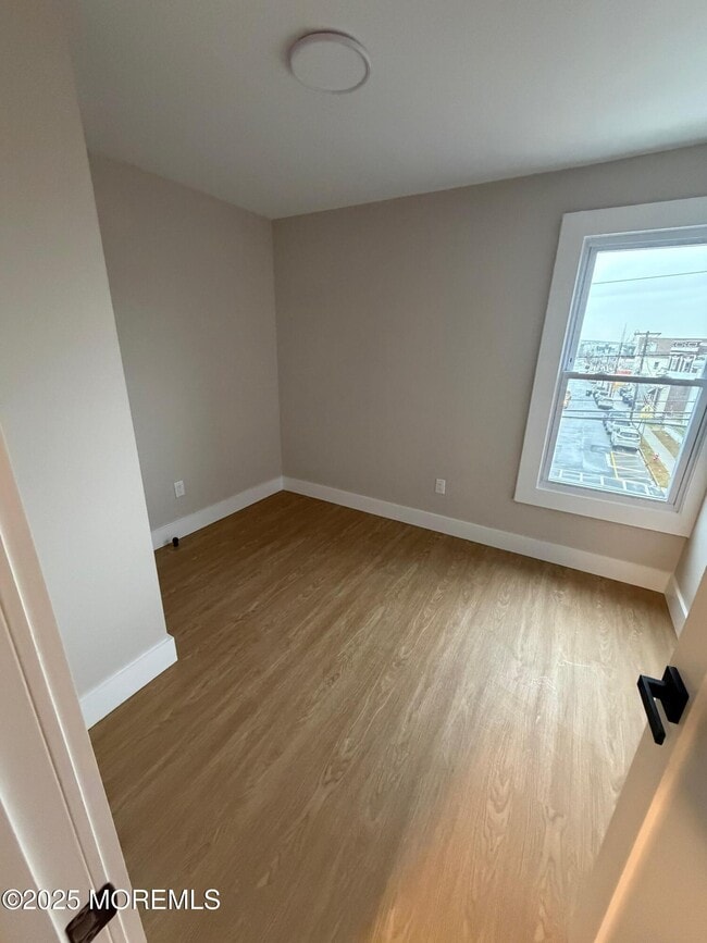 Photo - 142 State St