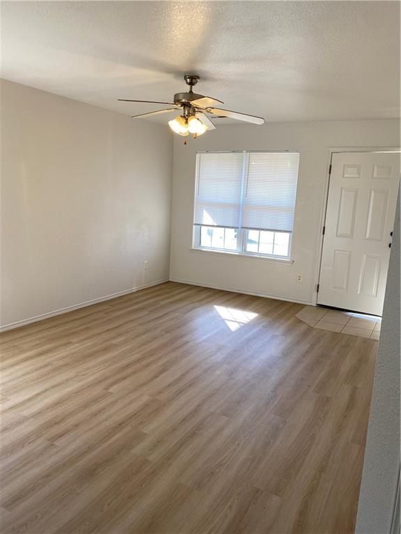 Photo - 1622 Tolleson Loop