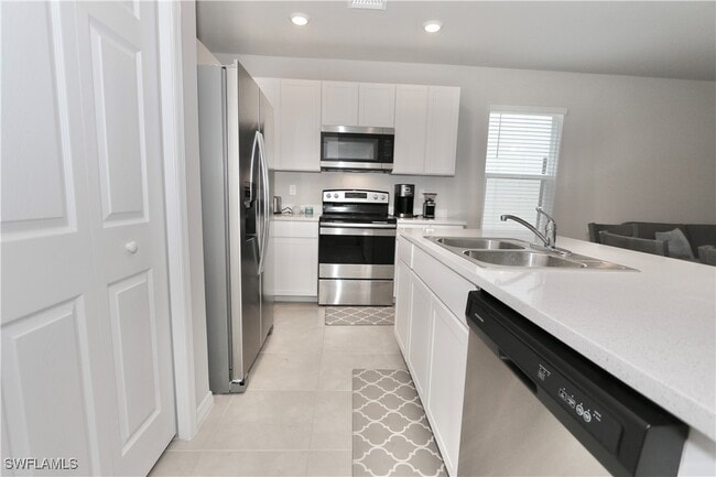 Building Photo - 15413 Wildflower Cir Rental