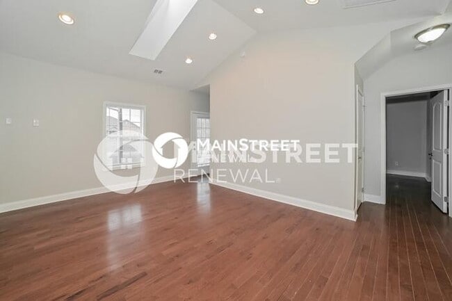 Photo - 3 Bedroom Pet-Friendly Home in Corryton, TN with Main Street Renewal