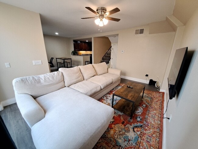 3957 Nobel Dr Unit 218