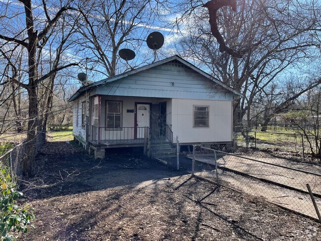 Building Photo - Remodeled 2 Bedroom Home in Caddo Heights