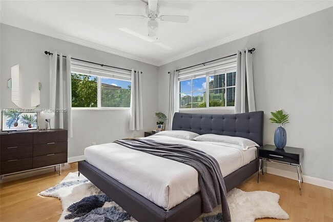 Photo - 924 SE 2nd St Unit 27